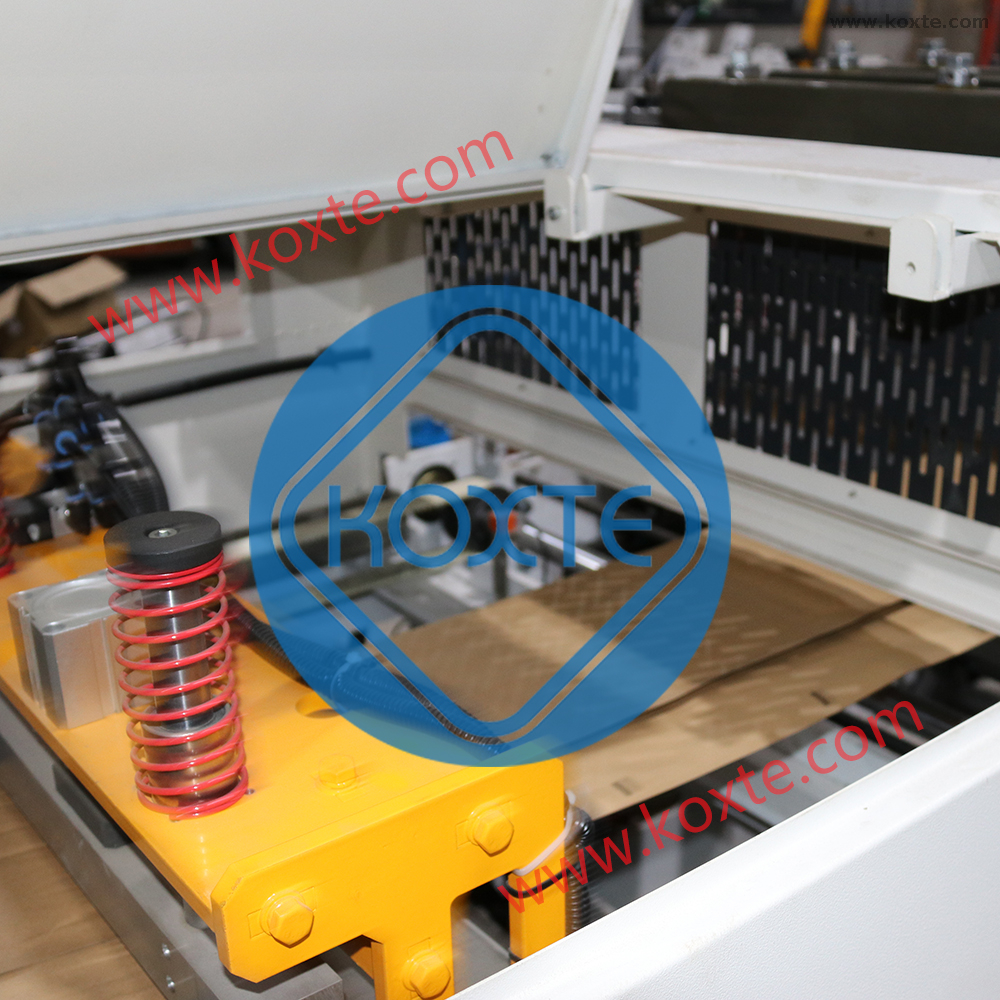 Brown Kraft Recyclable Paper Padded Mailer Bag Making Machine